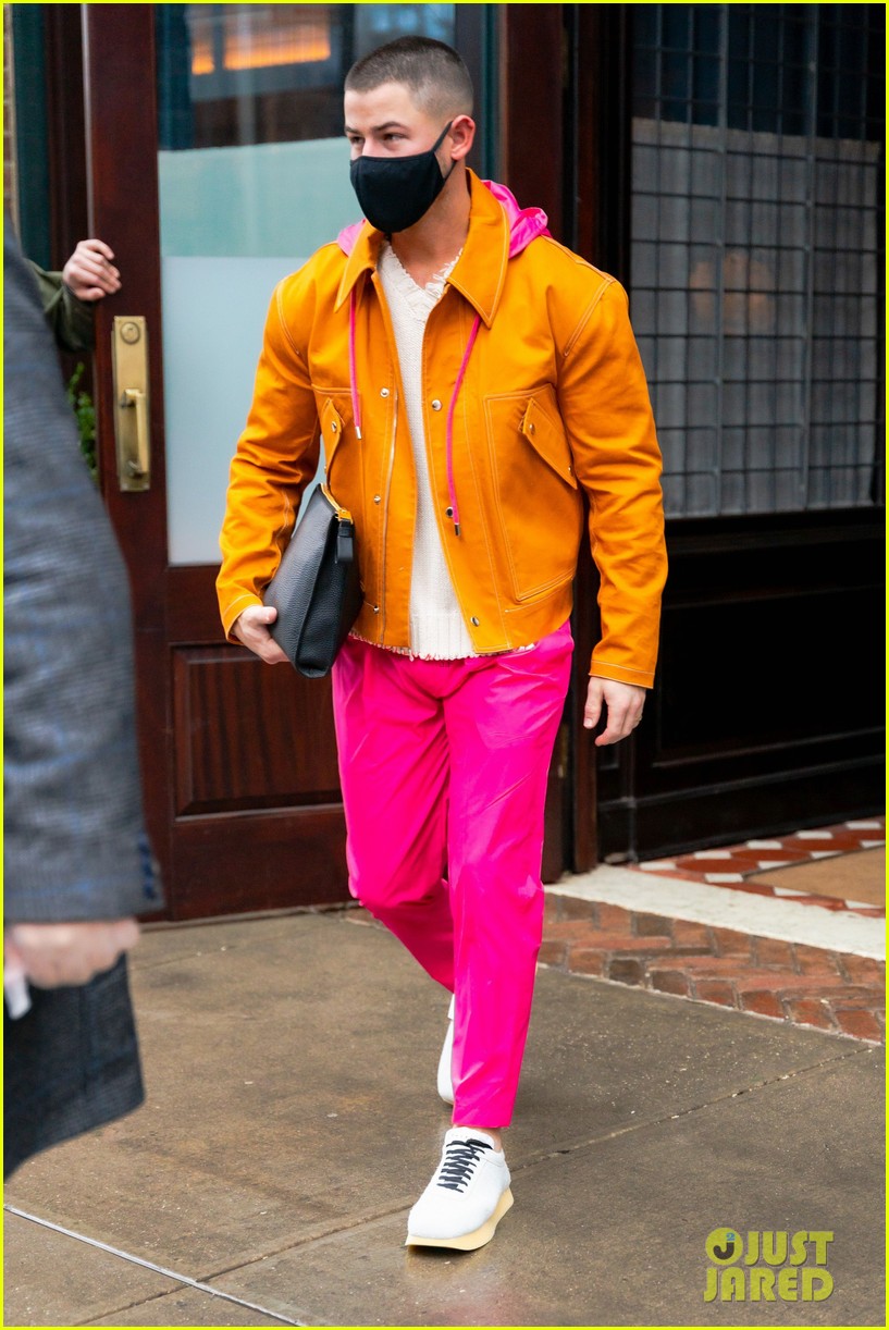 Nick Jonas Wears Bright Outfit Ahead of Hosting 'Saturday Night Live'