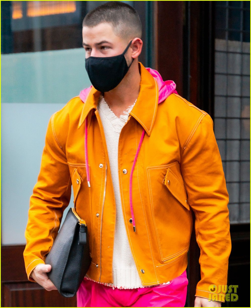 Nick Jonas Wears Bright Outfit Ahead of Hosting 'Saturday Night Live'