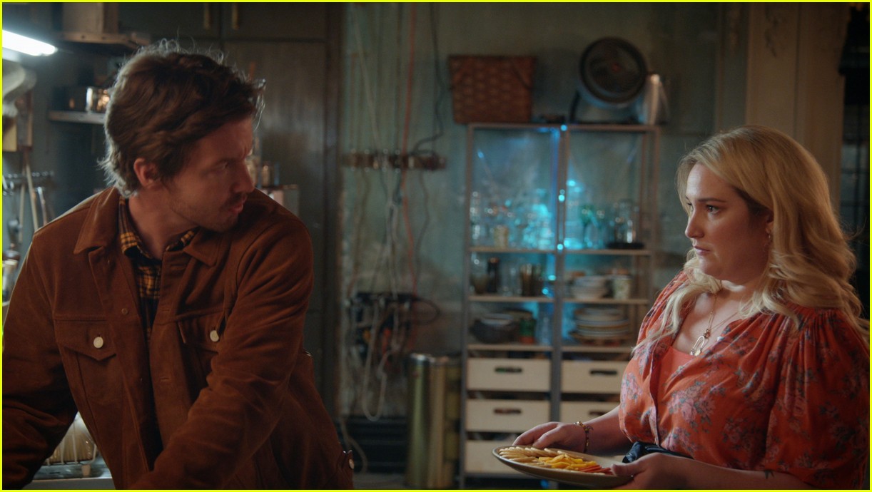 Erik Stocklin To Guest Star, Troian Bellisario Directs 'Good Trouble' Tonight - First Look!