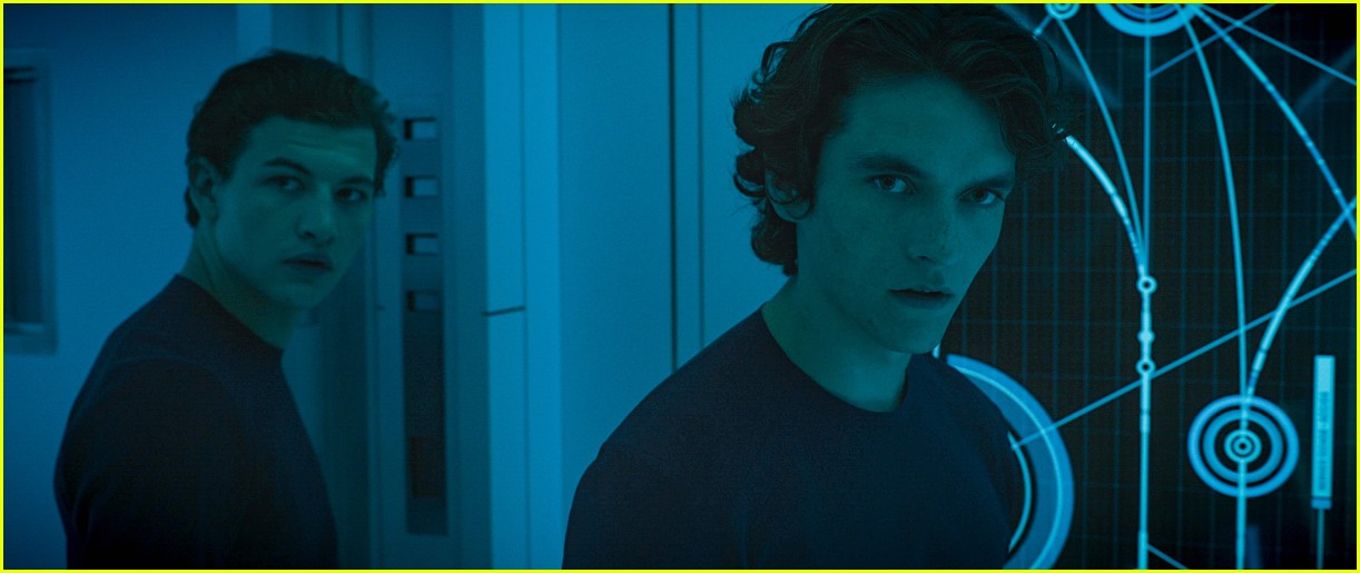 Lily-Rose Depp & Tye Sheridan Star In 'Voyagers' Official Trailer - Watch Now!