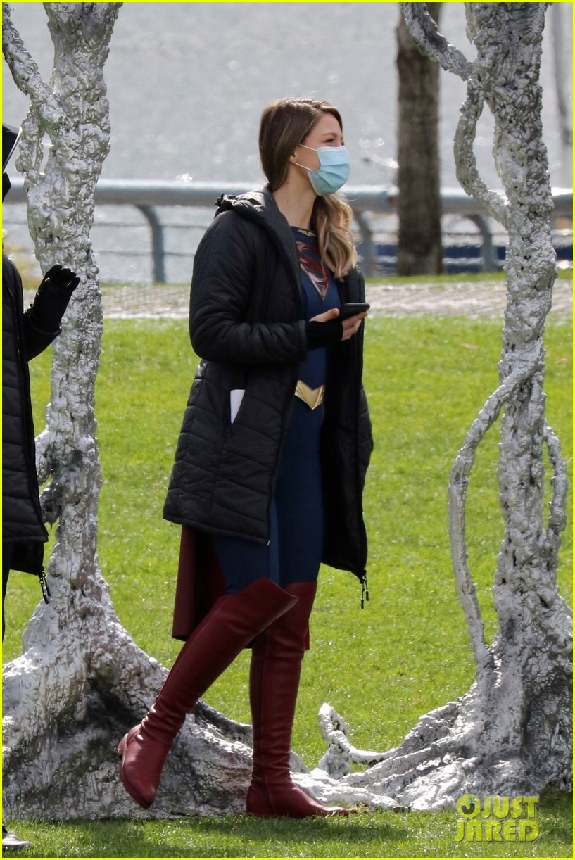 Supergirl Is Tied Up in New Set Photos Featuring Melissa Benoist & More
