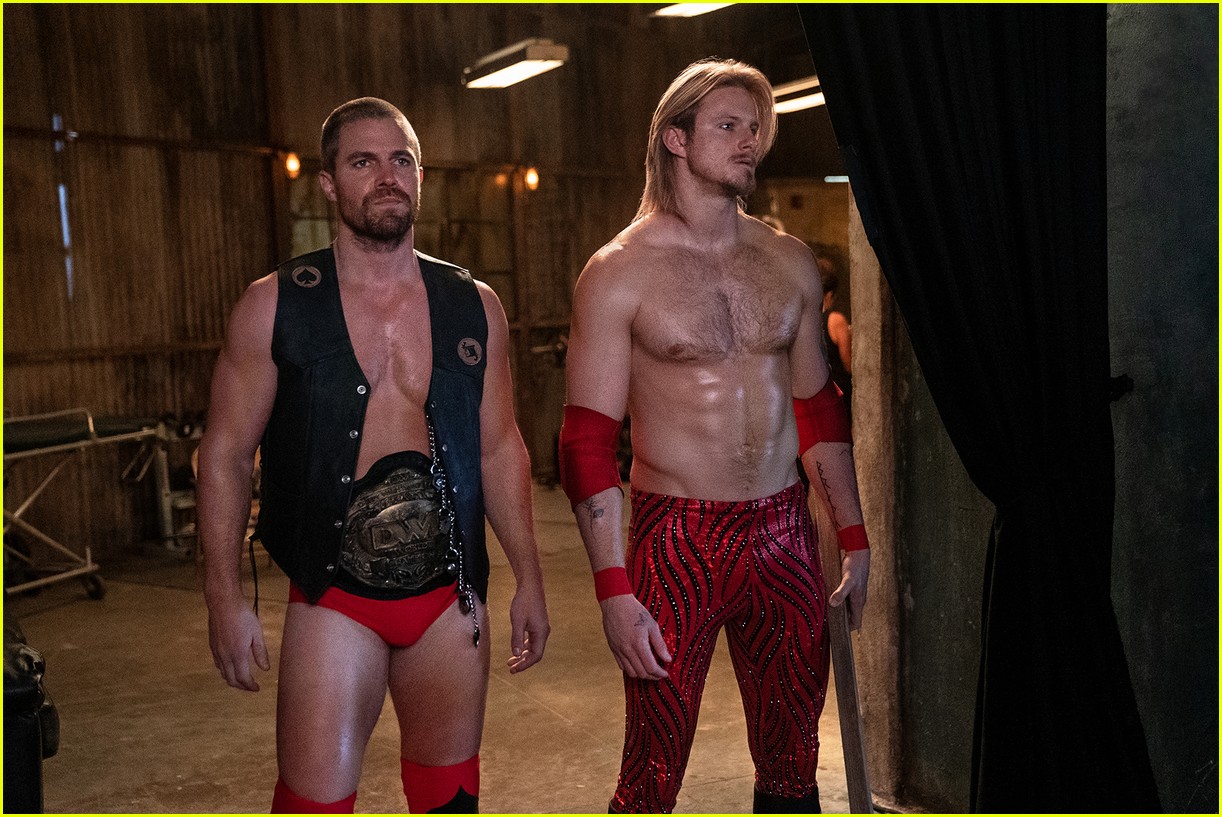 Stephen Amell & Alexander Ludwig Star In First Teaser For New Series 'Heels'