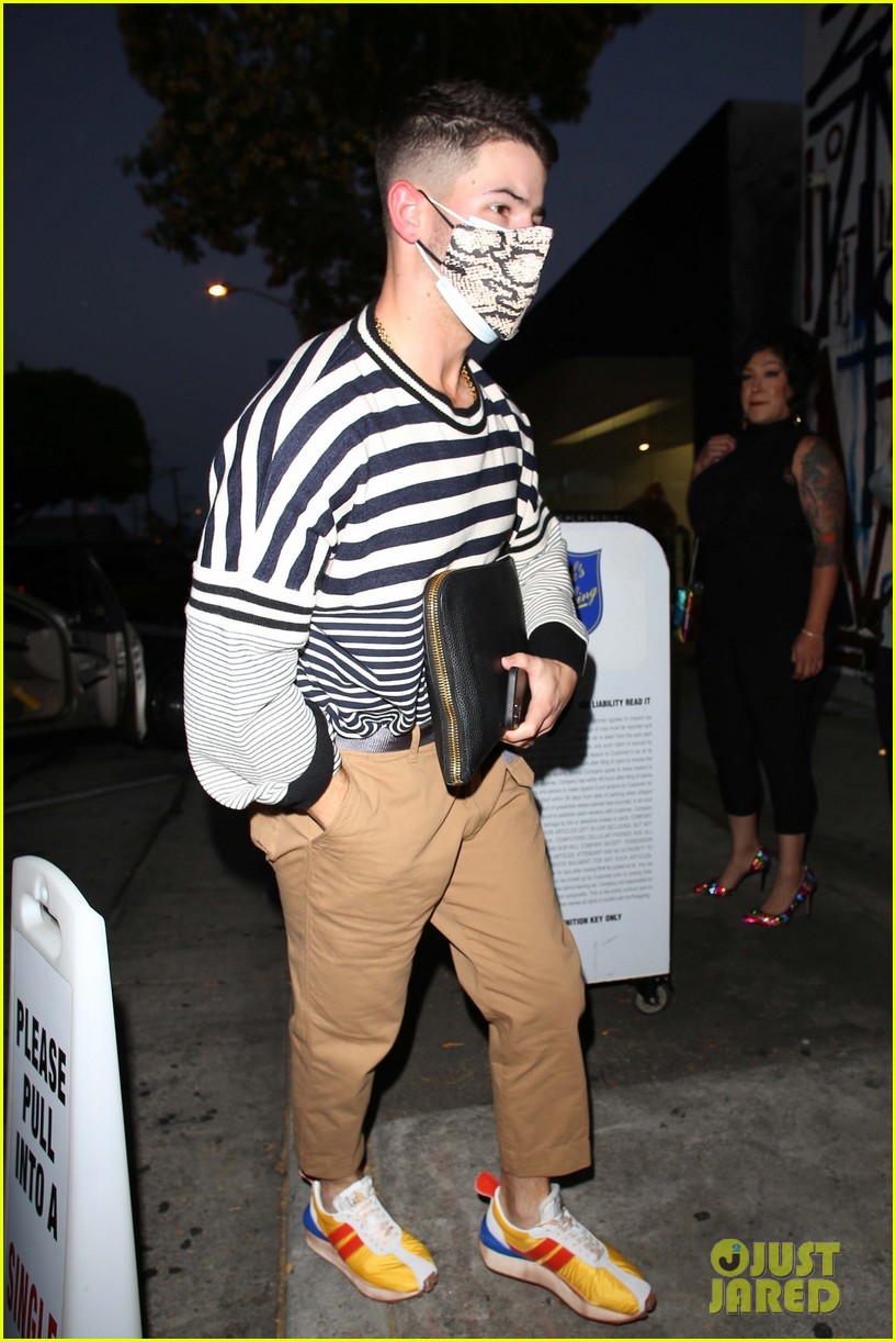 The Jonas Brothers Mask Up For Family Dinner Out With Sophie Turner
