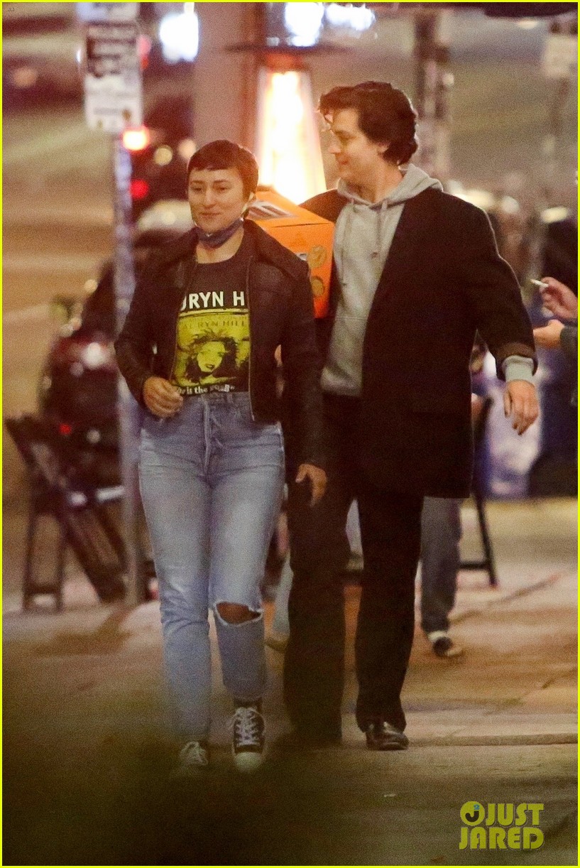 'Five Feet Apart' Co-Star Cole Sprouse & Haley Lu Richardson Grab Dinner with Friends