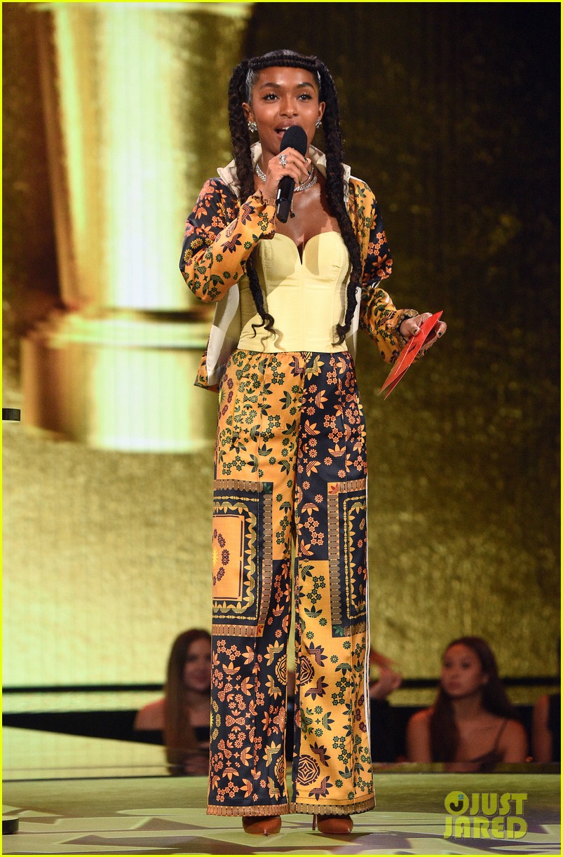 Yara Shahidi Gave Us the Most Touching Moment at the MTV Awards 2021