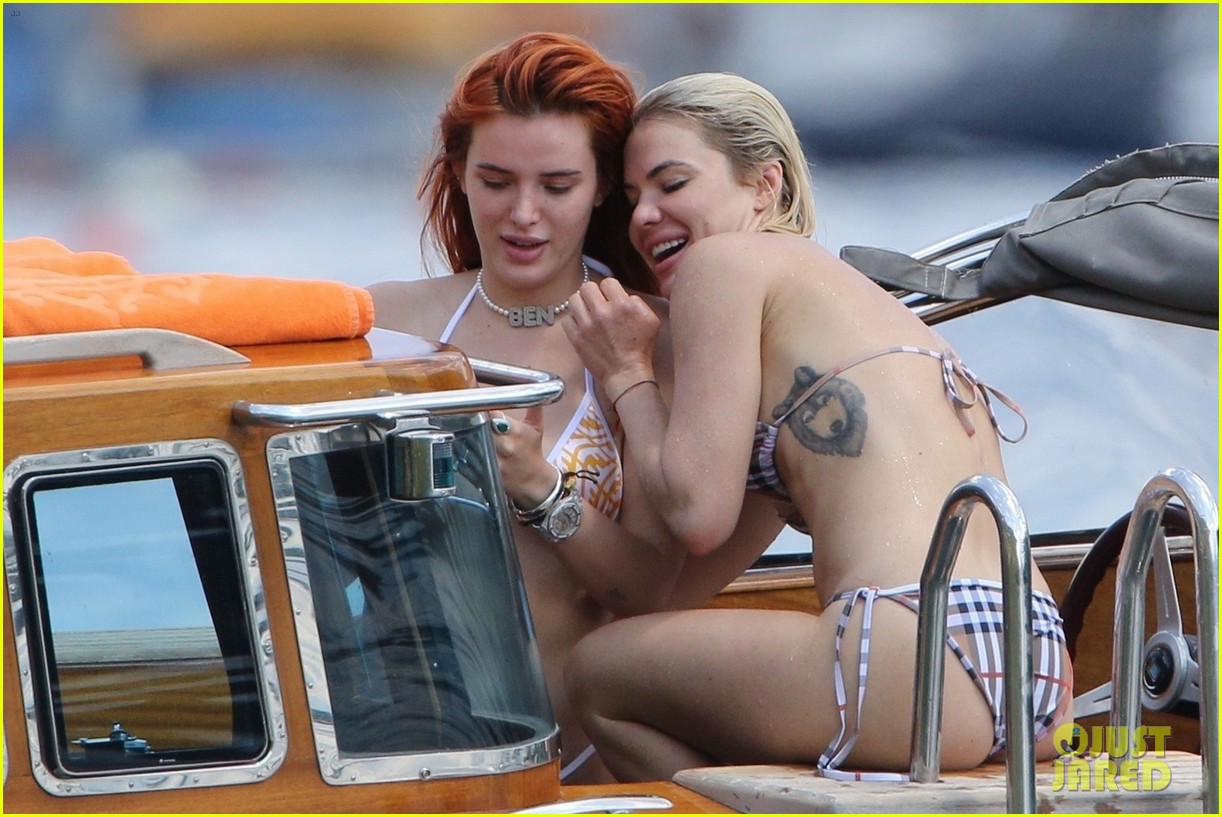 Bella Thorne Snaps Some Pics of Fiance Benjamin Mascolo on Vacation! 