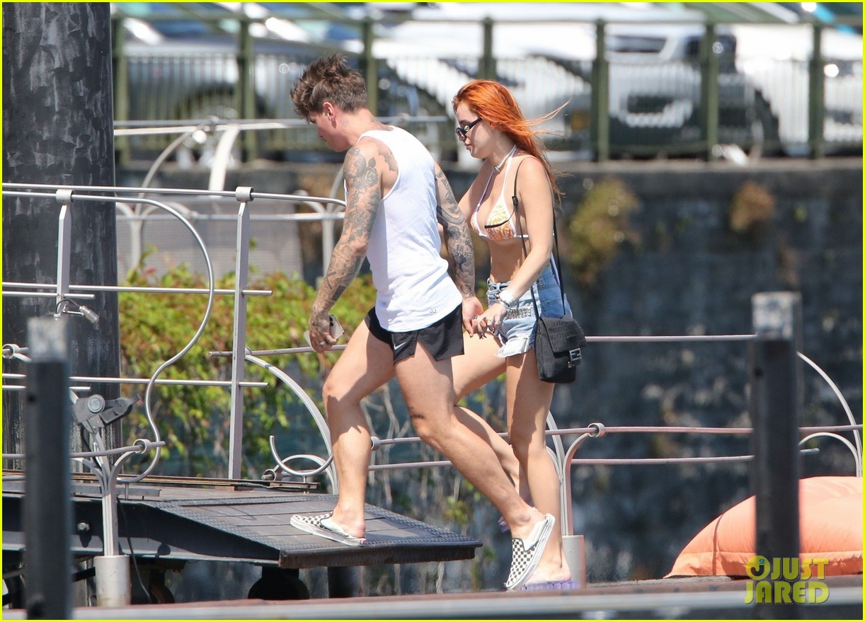 Bella Thorne Snaps Some Pics of Fiance Benjamin Mascolo on Vacation! 