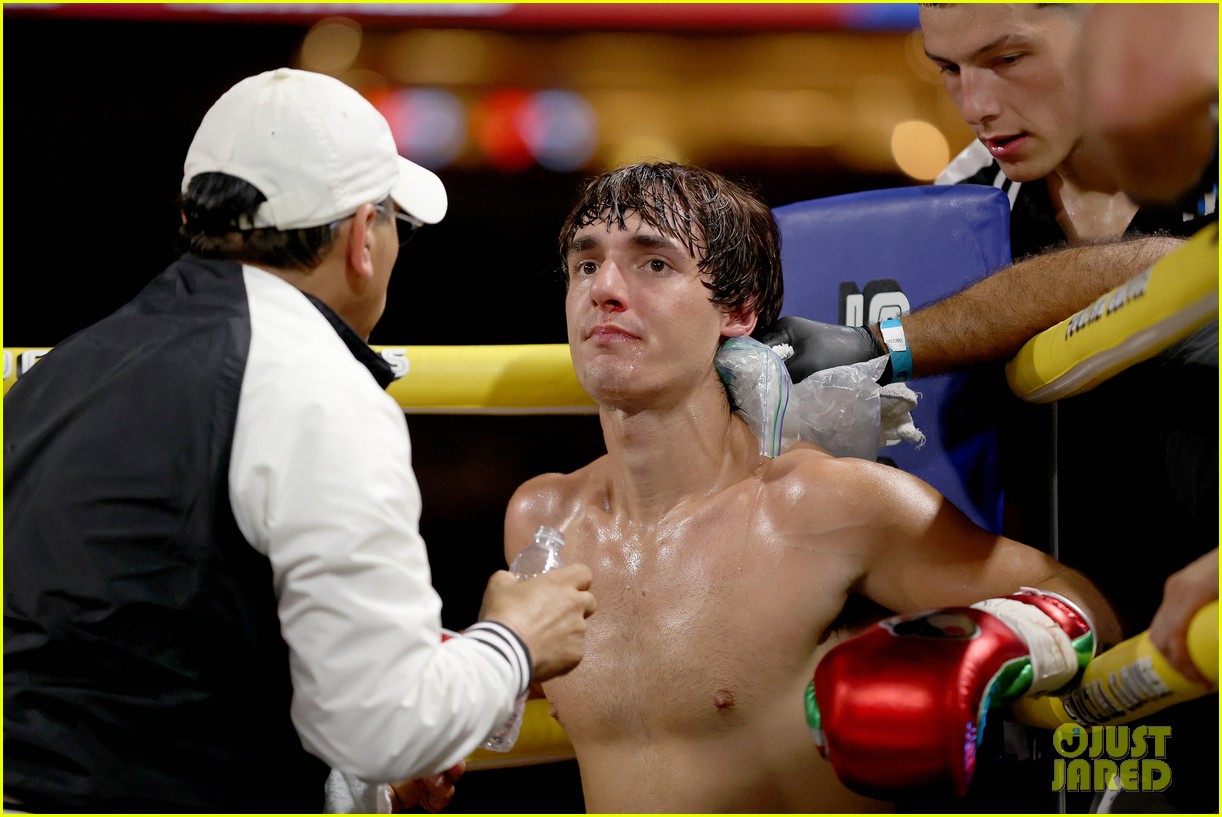 Bryce Hall Speaks Out After Losing Boxing Match, Still Going to Buy Mom a House