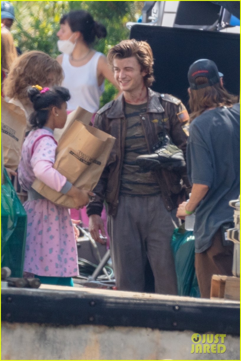 Joe Keery, Natalia Dyer & More Are Ready to Fight on the Set of 'Stranger Things' Season 4! 