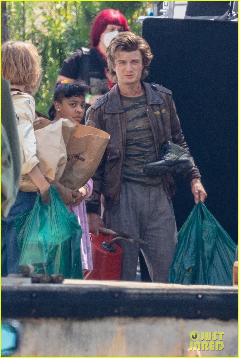 Joe Keery, Natalia Dyer & More Are Ready to Fight on the Set of 'Stranger Things' Season 4! 