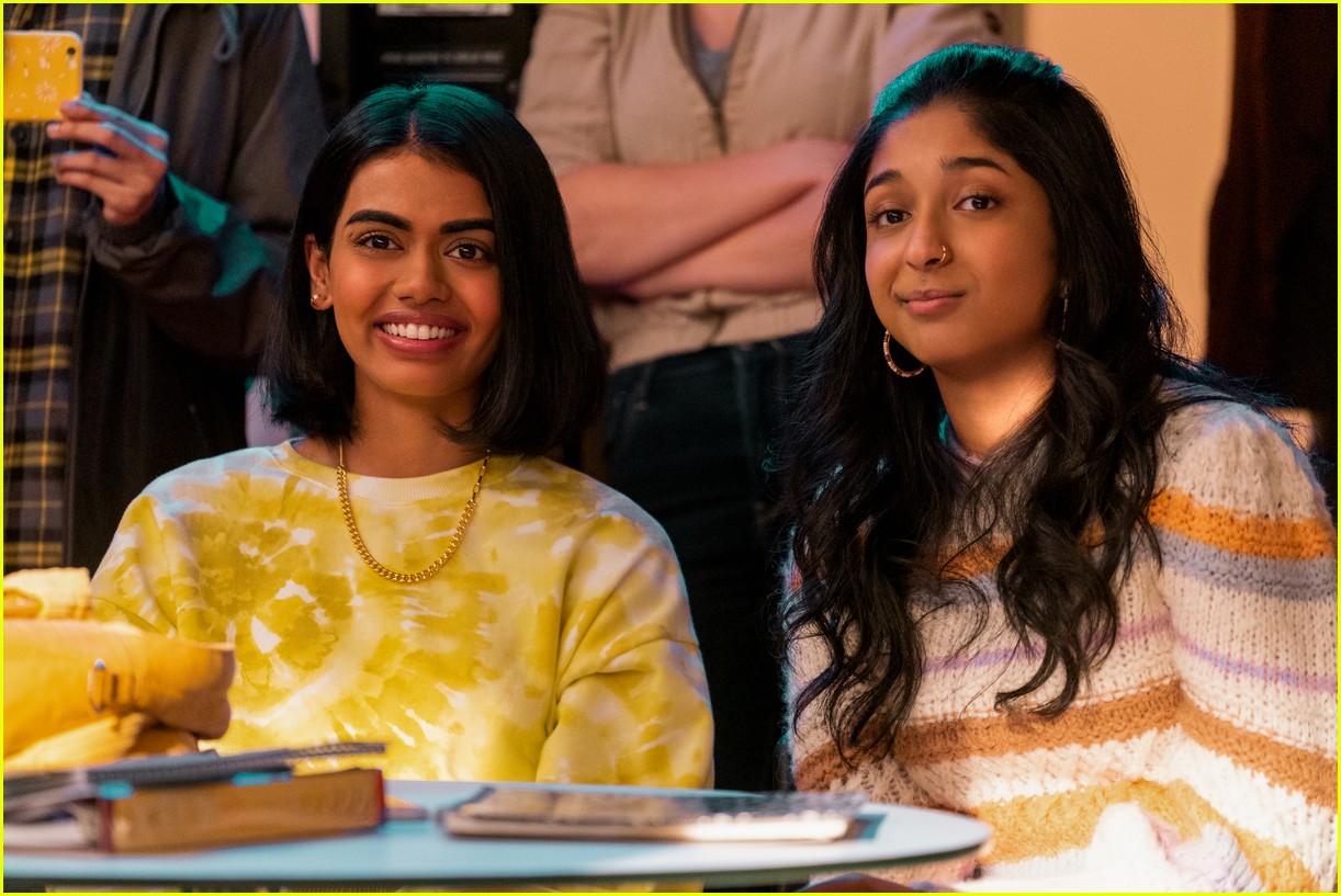 Devi Weighs Pros & Cons for Paxton & Ben In 'Never Have I Ever' Season 2 Trailer