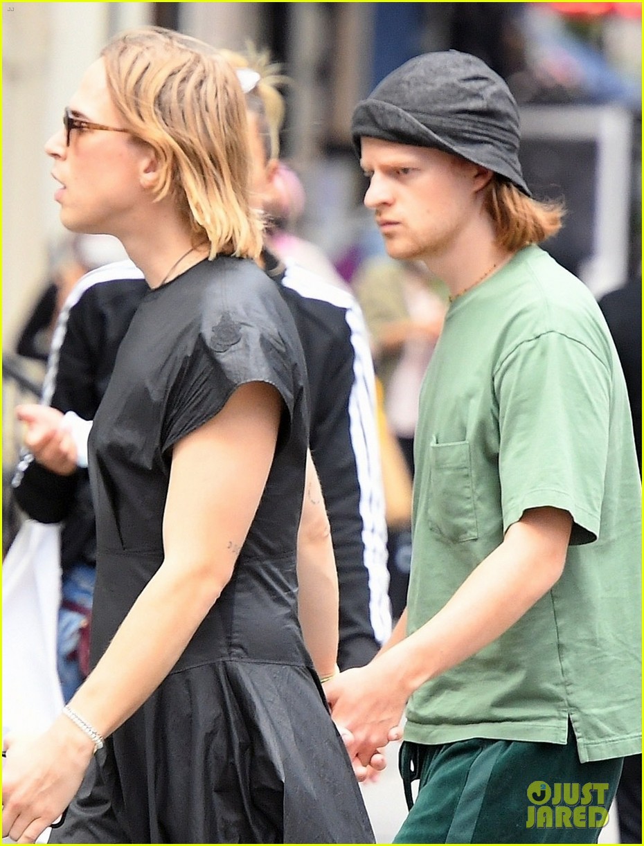 Tommy Dorfman & Lucas Hedges Spotted Holding Hands While Walking Around NYC