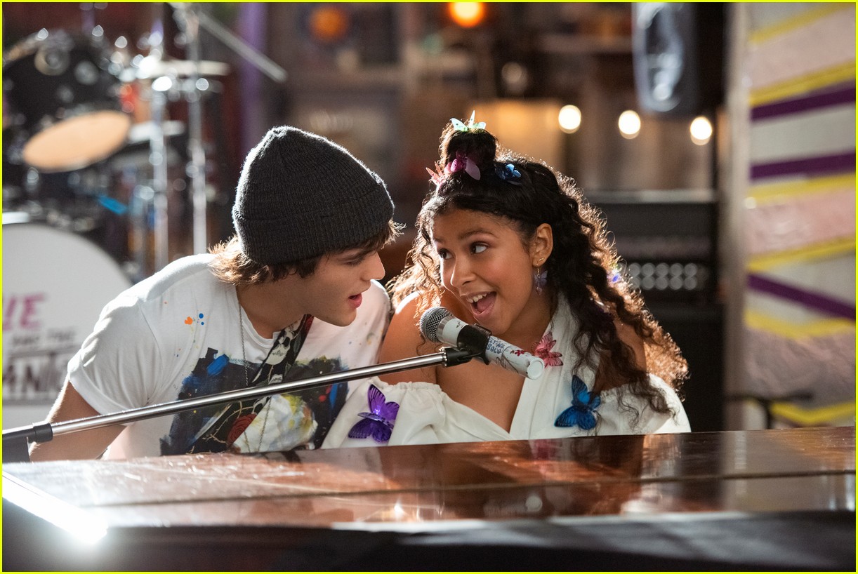 'Julie & The Phantoms' Becomes Emmy Award-Winning Series!