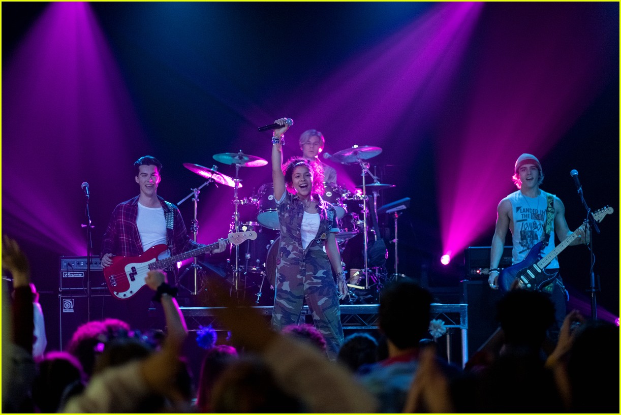 'Julie & The Phantoms' Becomes Emmy Award-Winning Series!