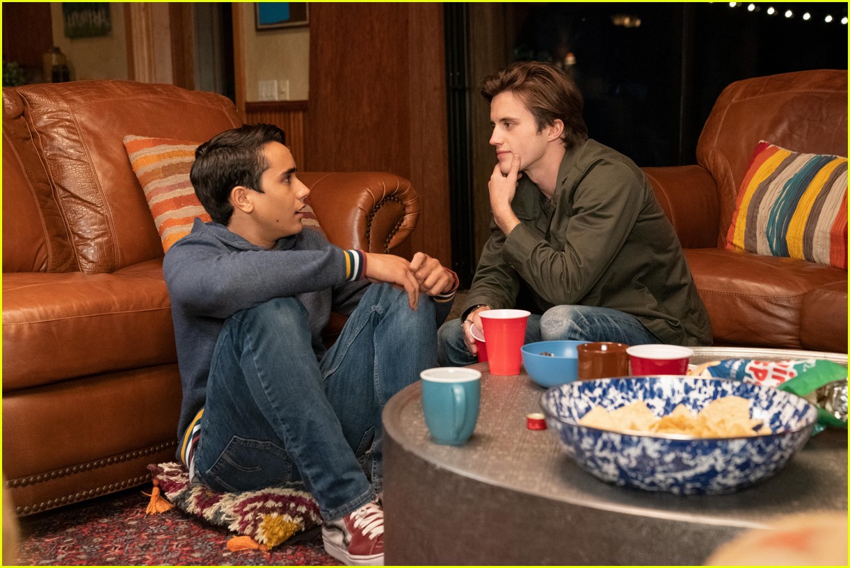 Michael Cimino Reveals He's Received Death Threats For Playing Victor on 'Love, Victor'