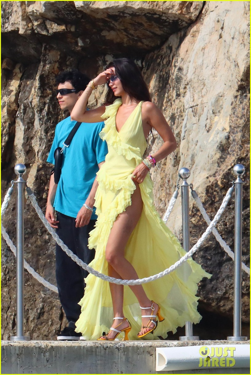 Bella Hadid Hits the Beach With New Beau Marc Kalman Amid Cannes Film Festival!