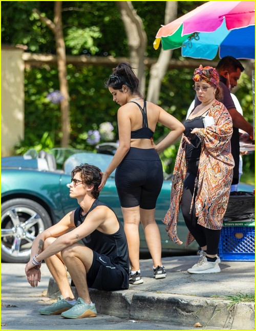 Shawn Mendes & Camila Cabello Enjoy a Walk in the Park!