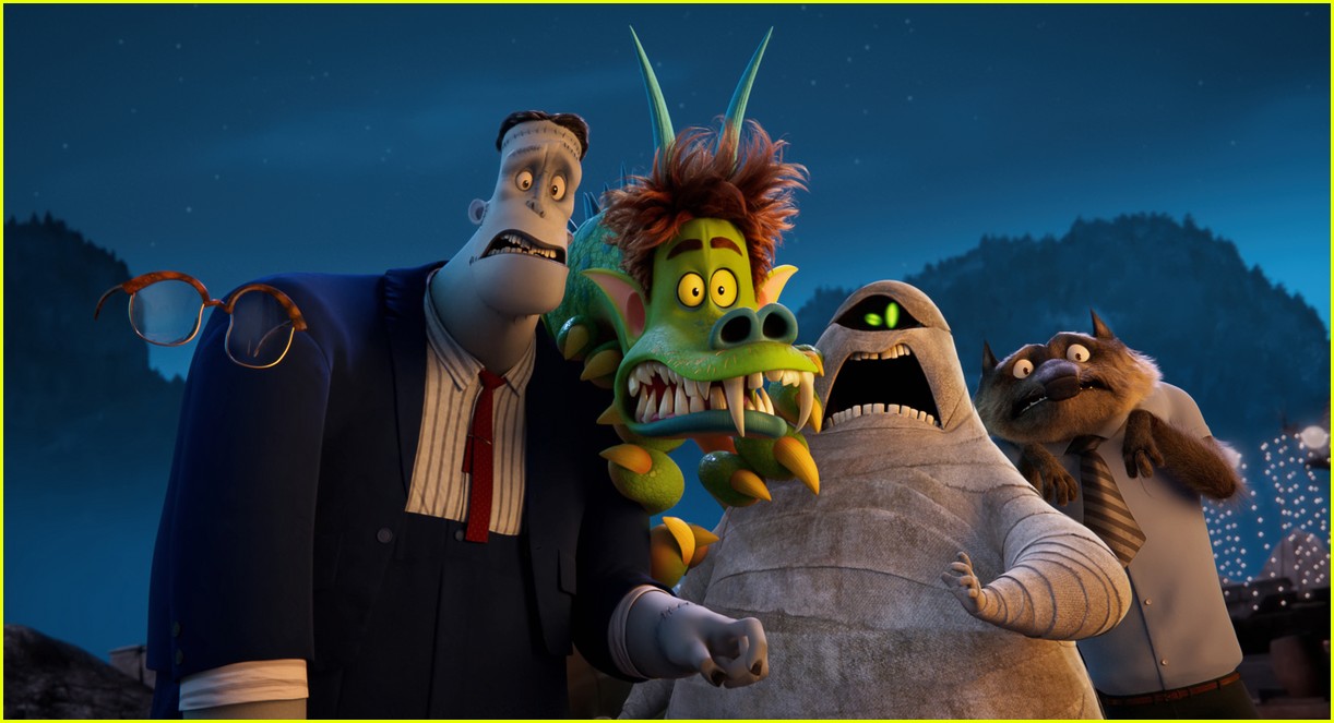 Drac Gets a Dad Bod In New 'Hotel Transylvania: Transformania' Trailer