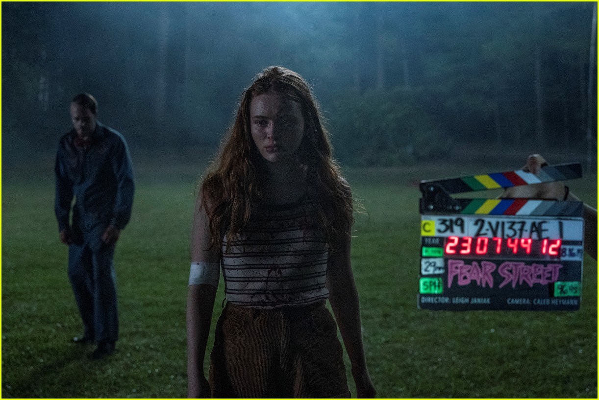 Sadie Sink & Ted Sutherland Couple Up In 'Fear Street Part 2: 1978' Trailer - Watch!