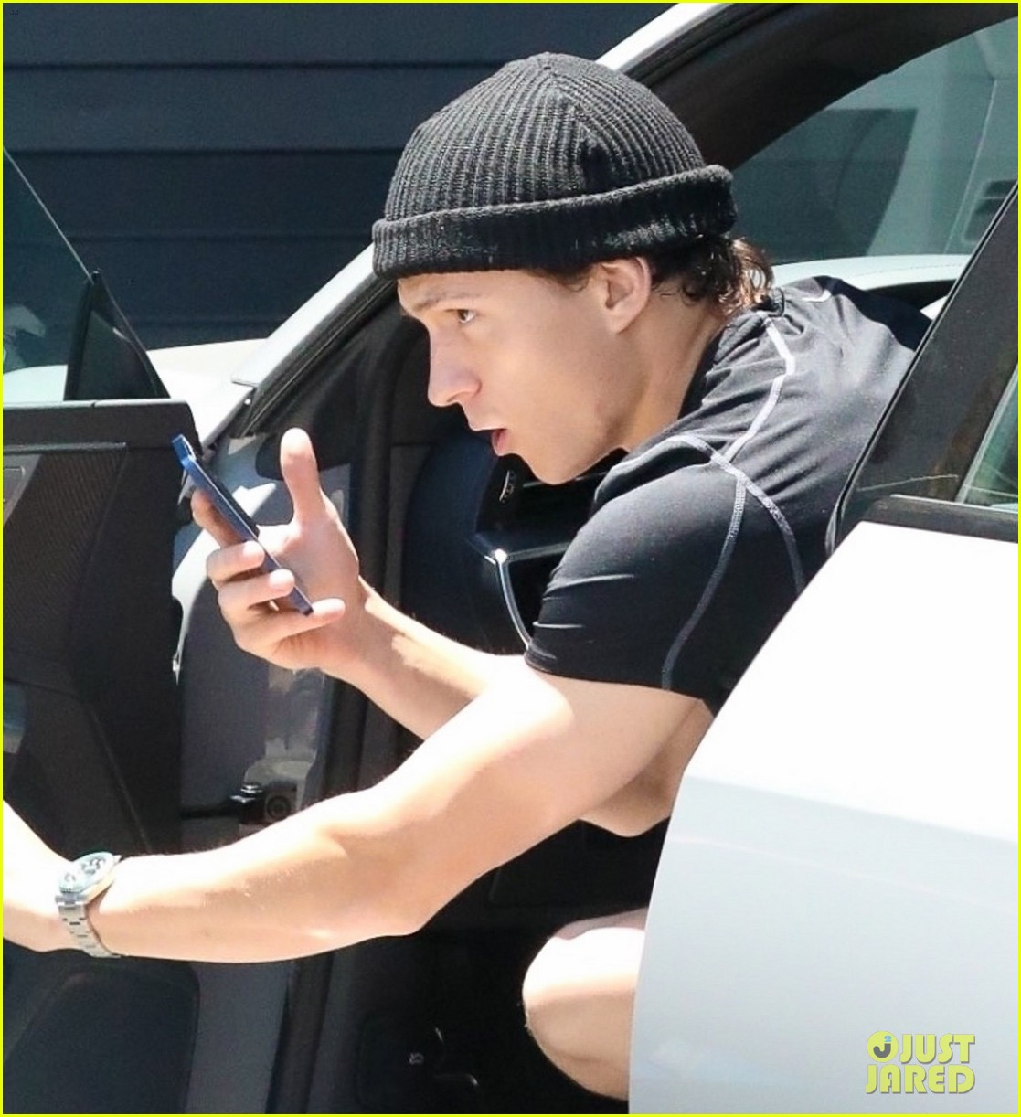 Tom Holland Arrives at the Gym After Going Viral Because of Those Zendaya Kissing Pics
