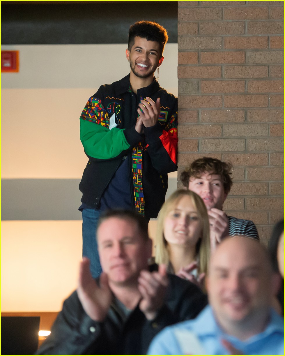 Jordan Fisher To Guest Star On 'High School Musical: The Musical: The Series' THIS Friday - First Look!