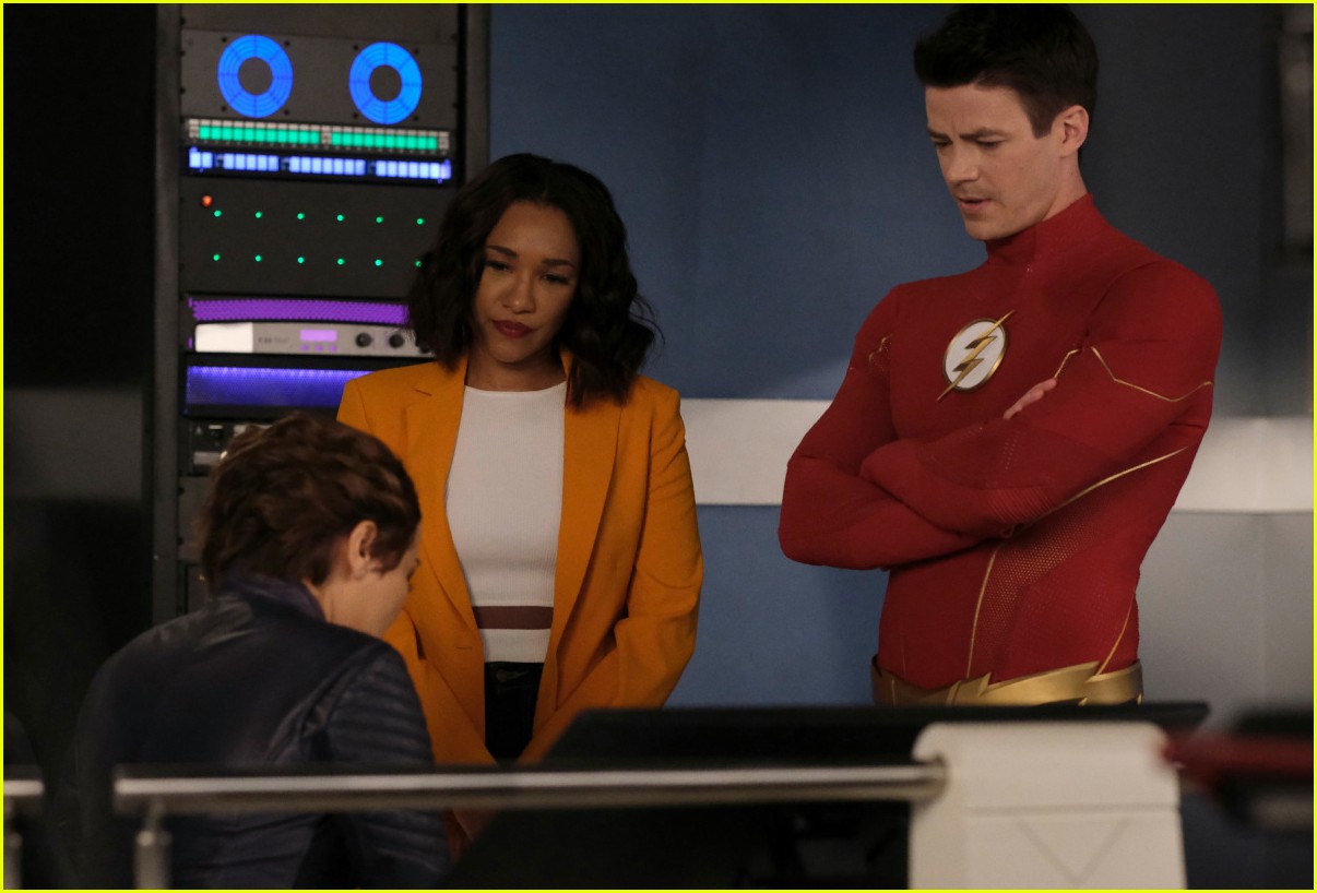Jordan Fisher Is All Smiles As Impulse In First 'The Flash' Promo! (Video)