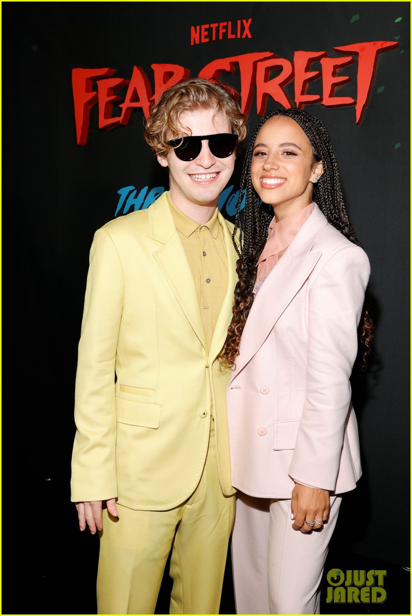 Kiana Madeira & Olivia Scott Welch Premiere Final 'Fear Street' Movie