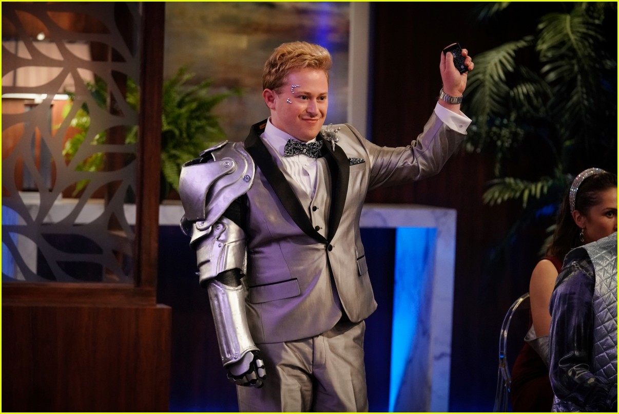 Reed Alexander Teases Nevel Papperman Could Return Should 'iCarly' Get Renewed For Season 2