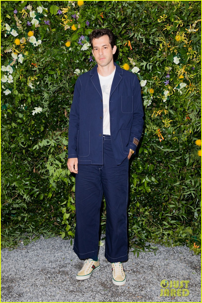 Gossip Girl's Savannah Smith & Emily Alyn Lind Pair Up at Gucci's Hamptons Boutique Opening