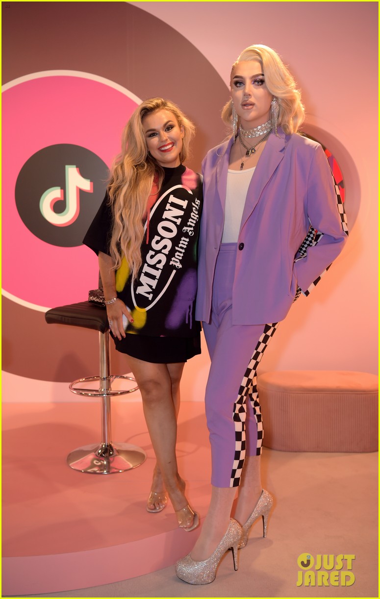 Tallia Storm Visits The 'TikTok For You' House in London!