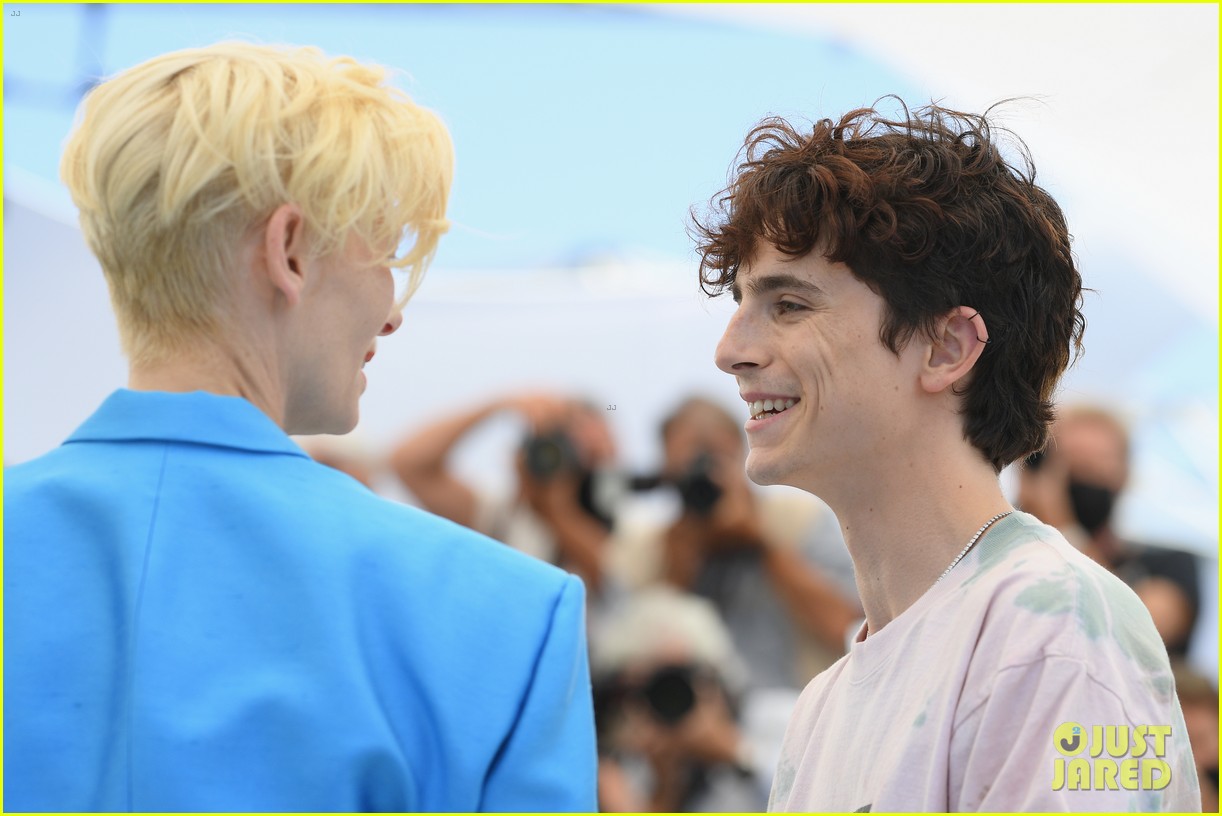 Timothee Chalamet Continues With More Cute Poses at Cannes Photo Call