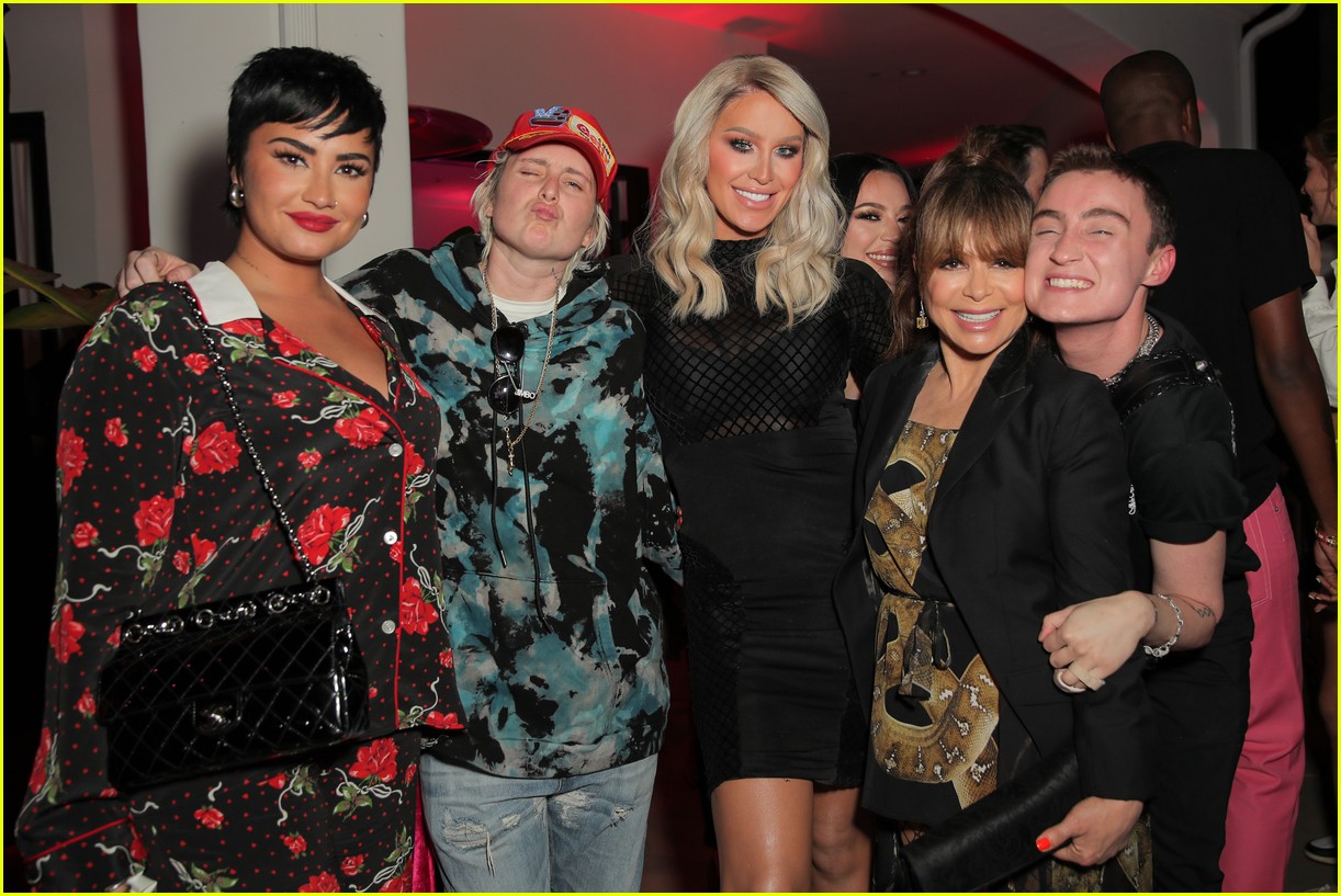 Demi Lovato & Tana Mongeau Attend Paris Hilton's 'Cooking With Paris' Screening!