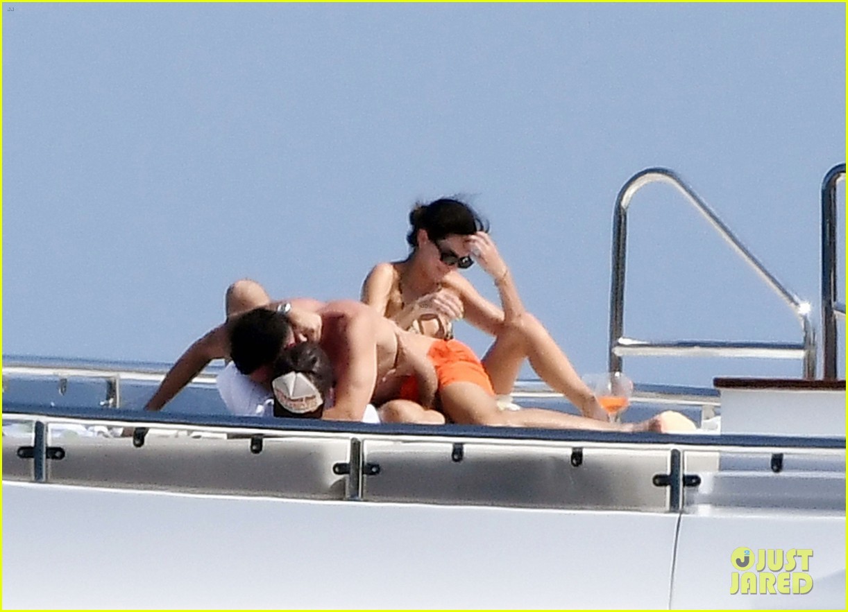 Kendall Jenner Soaks Up the Sun in Italy with Boyfriend Devin Booker