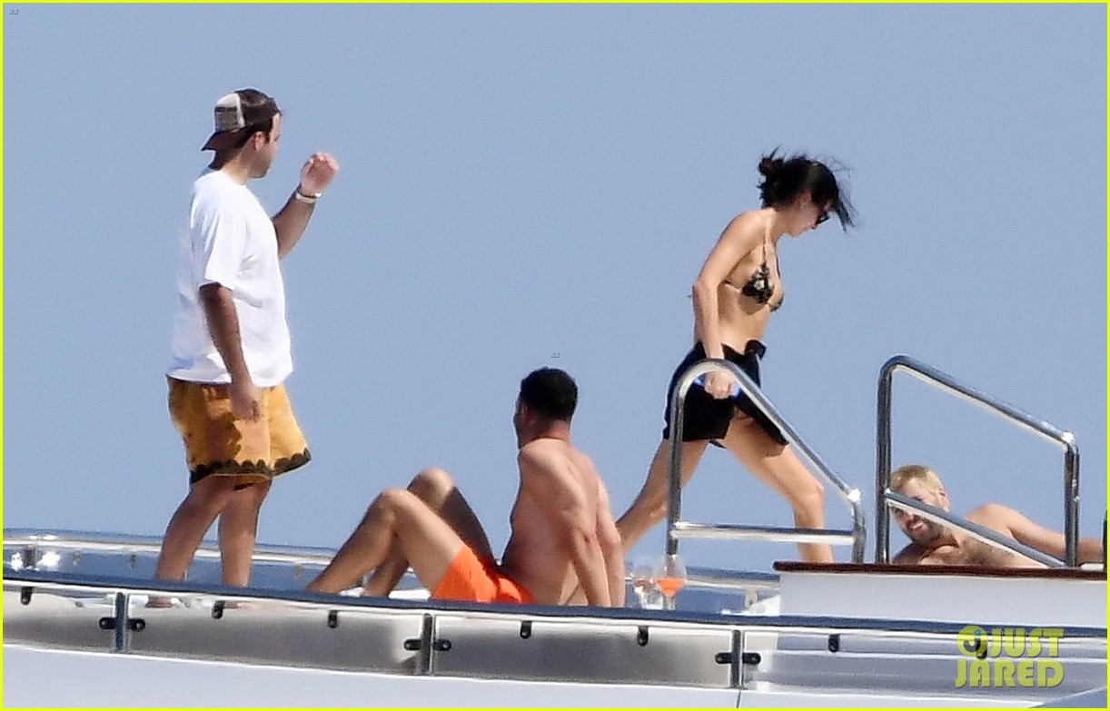 Kendall Jenner Soaks Up the Sun in Italy with Boyfriend Devin Booker
