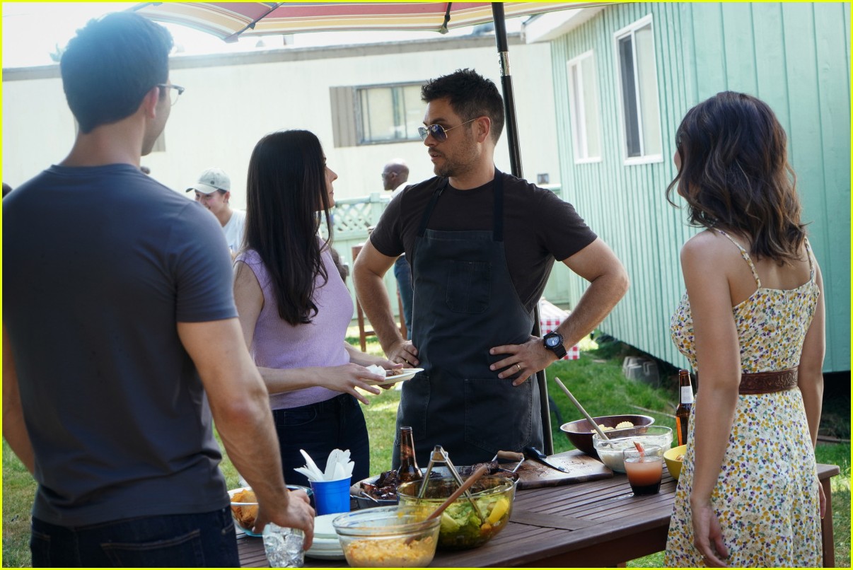 Another Arrowverse Star Directs Tonight's 'Superman & Lois' Season 1 Finale!