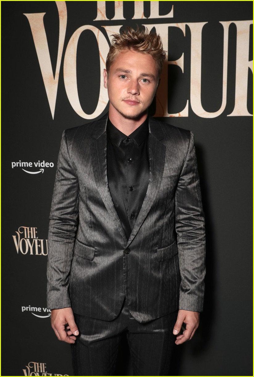 Sydney Sweeney Glams Up at 'The Voyeurs' Premiere with Justice Smith!