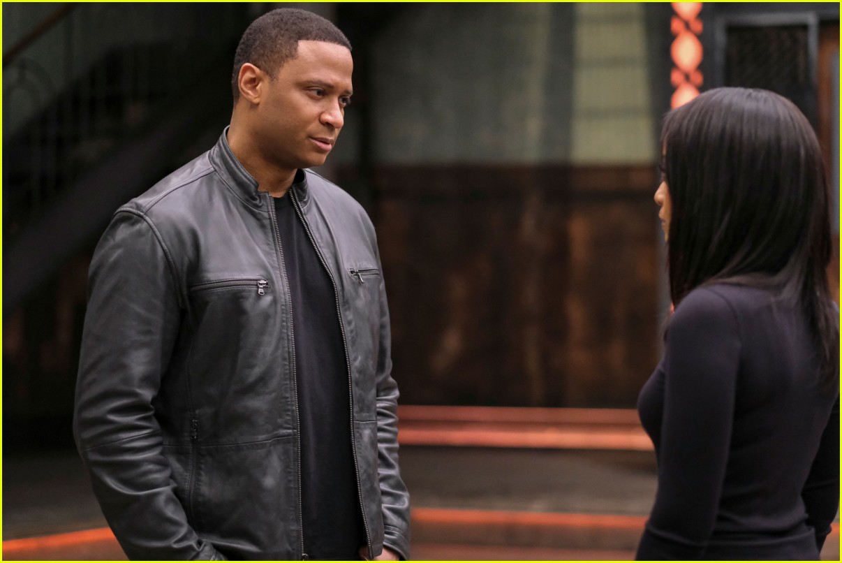Azie Tesfai Becomes Guardian On 'Supergirl' Tonight, Makes Arrowverse History!