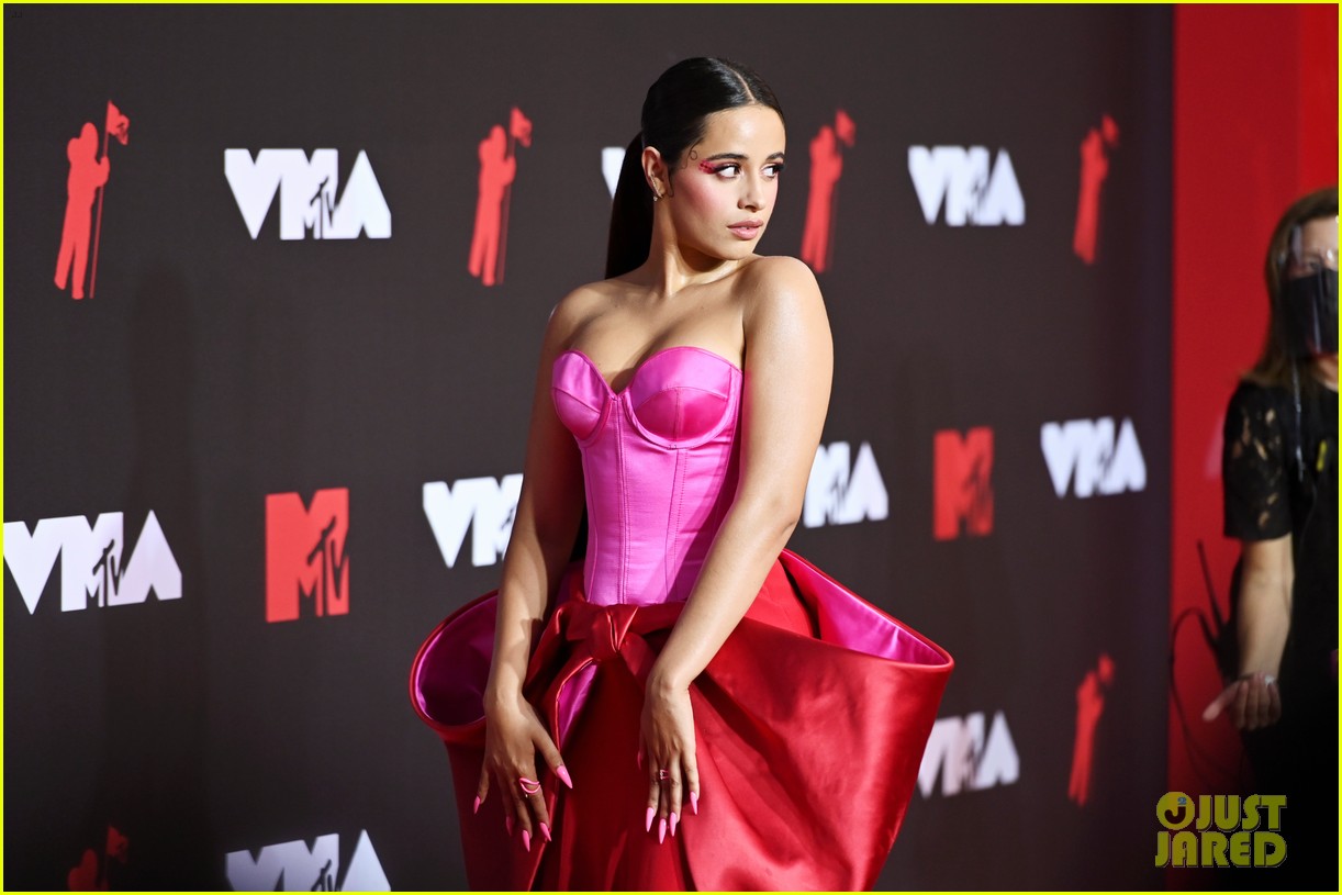 Camila Cabello Wears a Giant Bow at the MTV VMAs 2021!