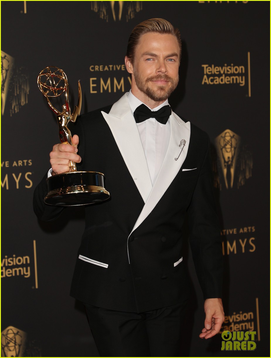 Derek Hough Dances His Way To Another Emmy Award Win!!