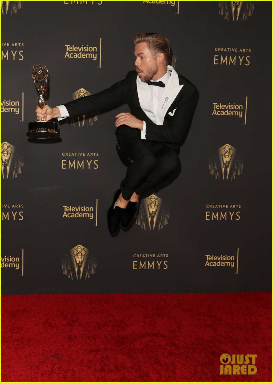 Derek Hough Dances His Way To Another Emmy Award Win!!