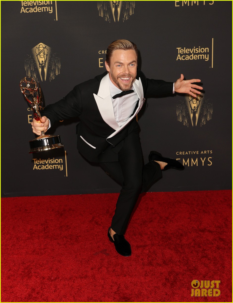 Derek Hough Dances His Way To Another Emmy Award Win!!