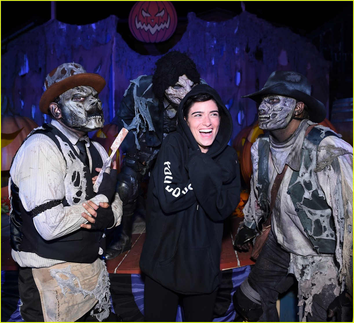 Lana Condor, Dixie D'Amelio & Noah Beck Check Out Knott's Scary Farm!