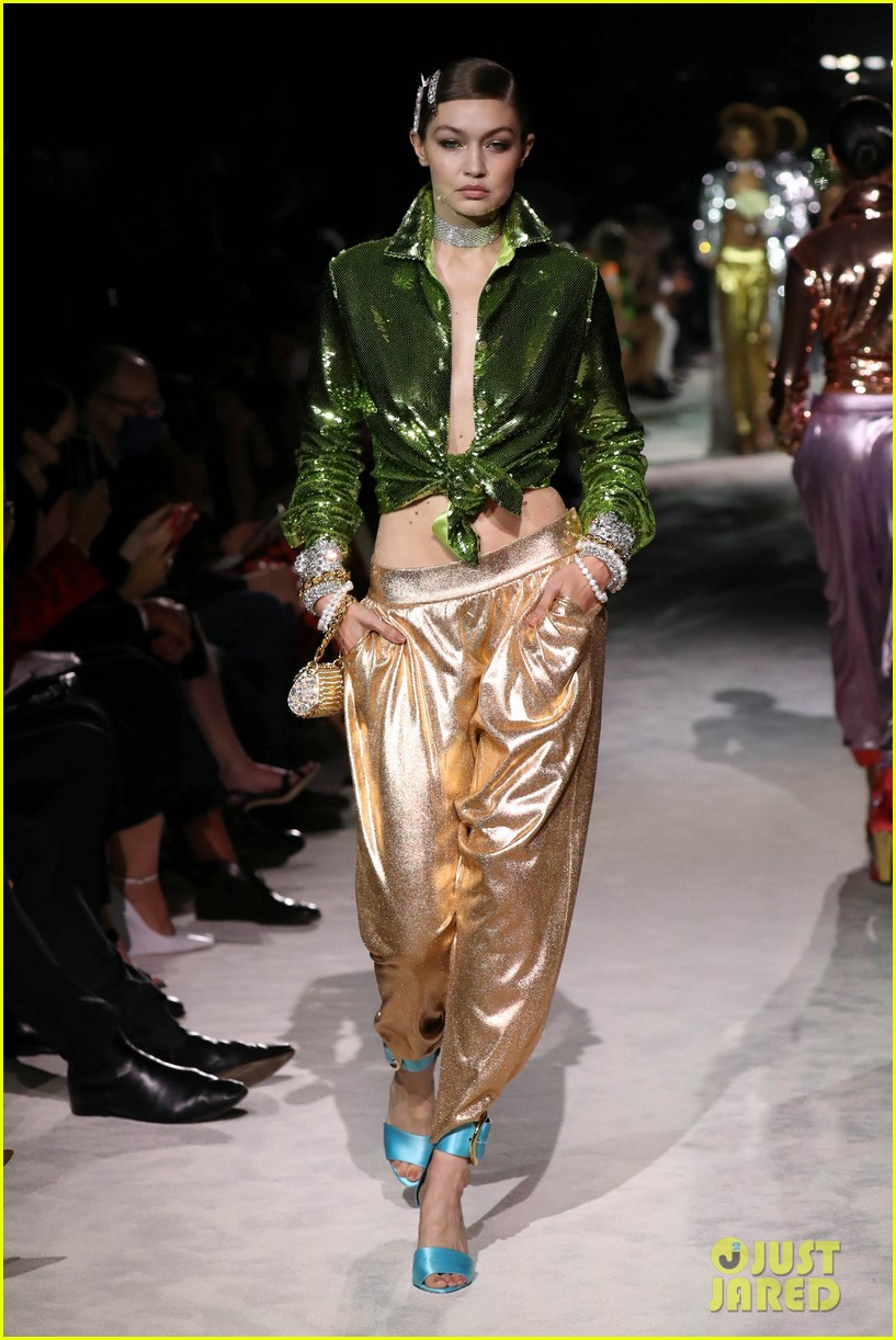 Gigi Hadid Wraps Up New York Fashion Week On Tom Ford Runway