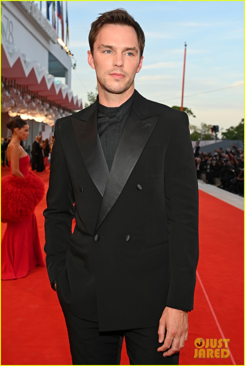 Chase Stokes, Antonia Gentry, & More Stars Walk the Venice Film Festival Carpet