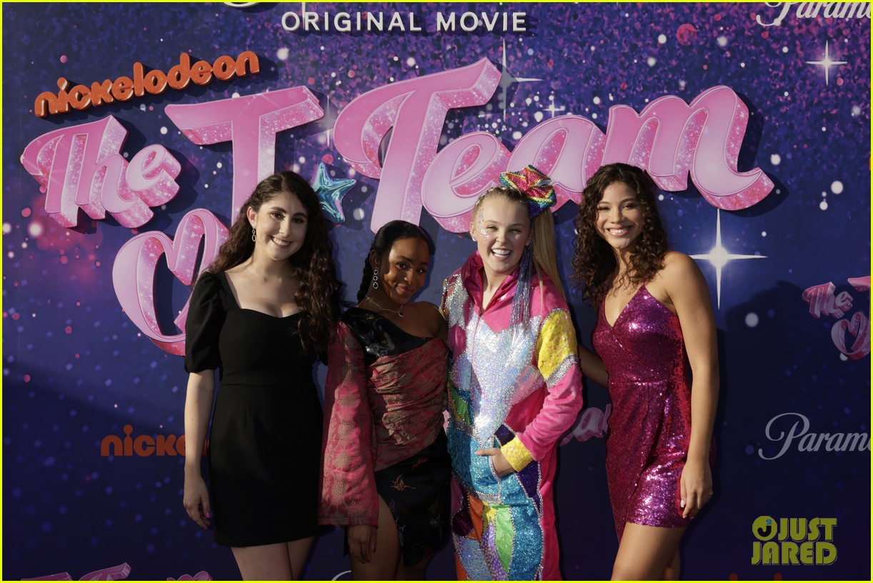 JoJo Siwa Makes Red Carpet Debut With Girlfriend Kylie Prew at 'The J Team' Premiere