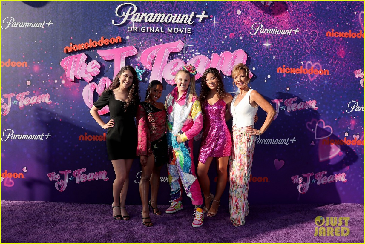 JoJo Siwa Makes Red Carpet Debut With Girlfriend Kylie Prew at 'The J Team' Premiere
