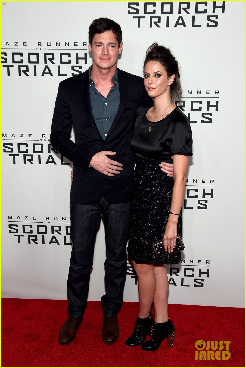 Kaya Scodelario Shares Baby Bump Selfie to Announce She's Pregnant!