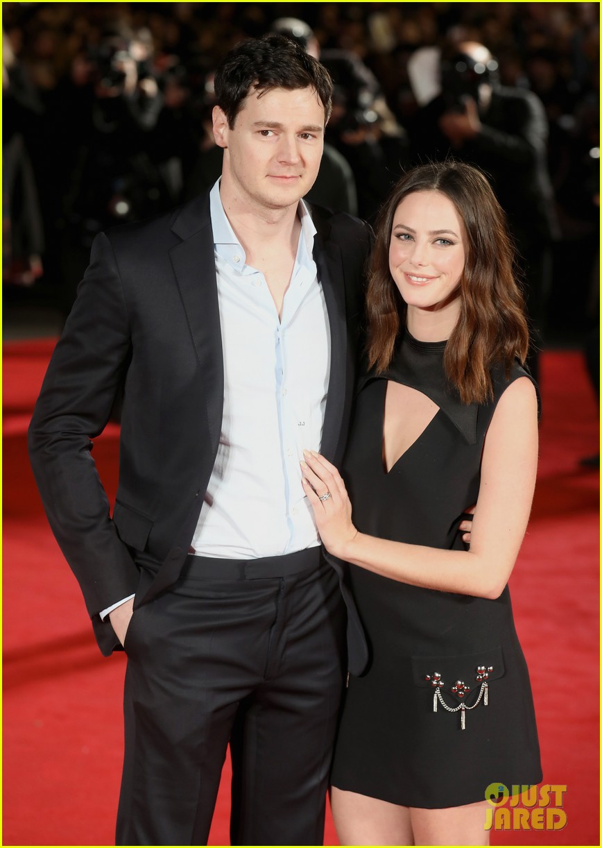 Kaya Scodelario Shares Baby Bump Selfie to Announce She's Pregnant!
