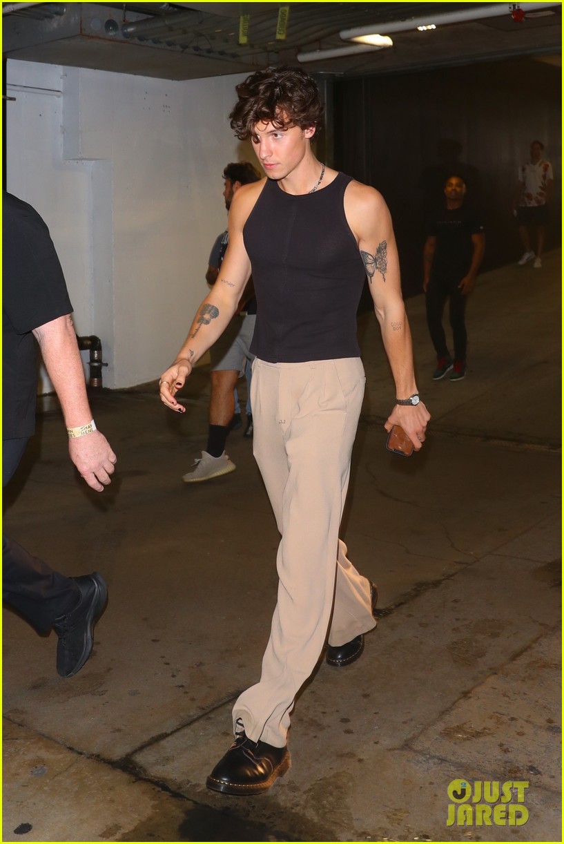 Shawn Mendes Performed a Secret Show for NYC Fans!