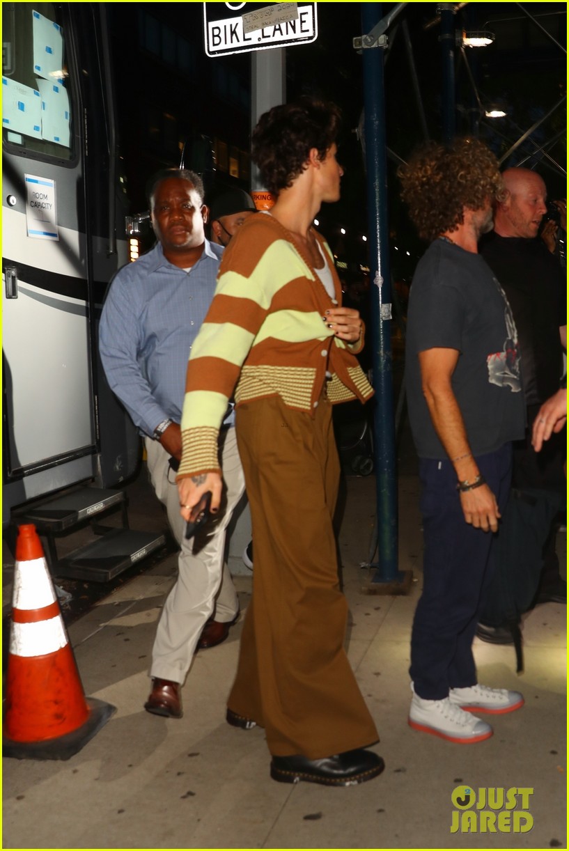 Shawn Mendes Performed a Secret Show for NYC Fans!